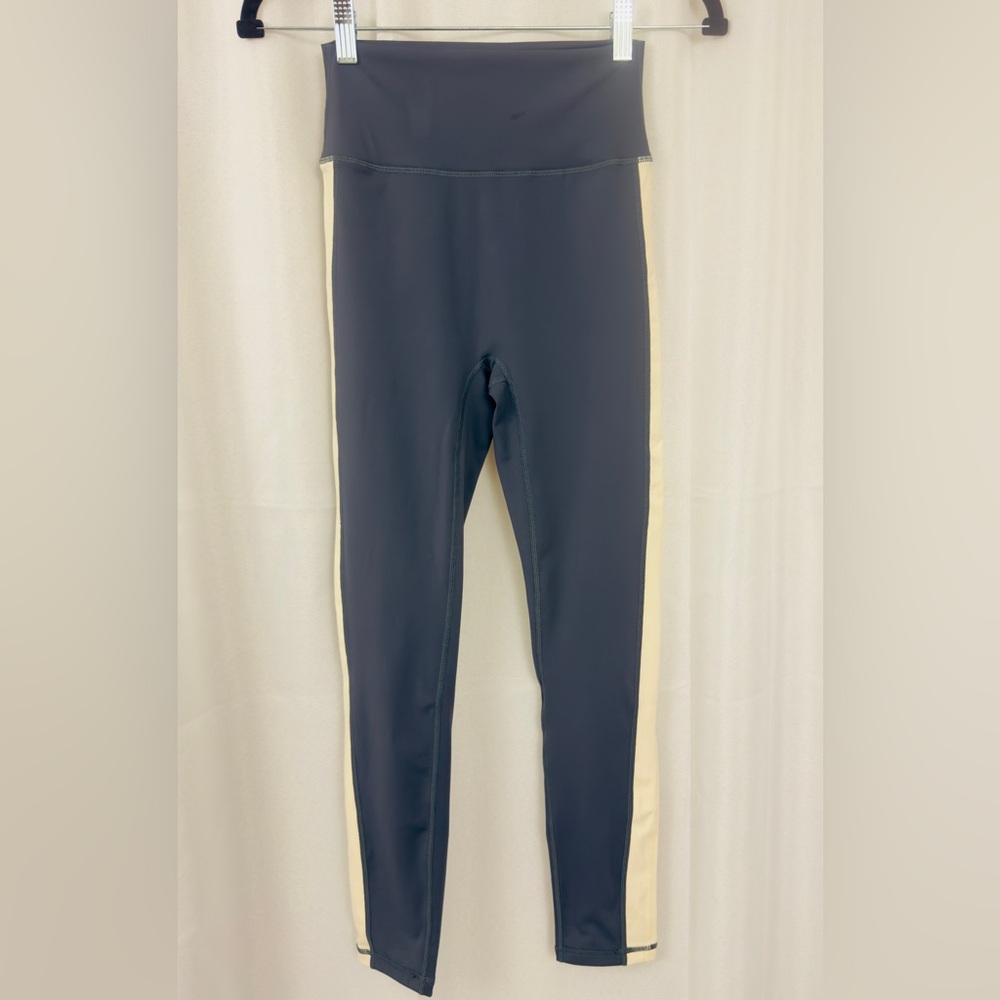 KUZI High Waist Steel Blue with Cream Stripe Full Length Leggings   Medium   NWT